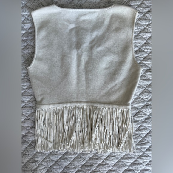 BCBGMaxAzria white fringe top - Picture 4 of 4